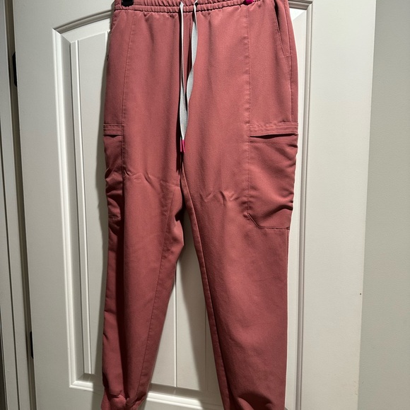 Figs Muave Scrub Set - Picture 4 of 5